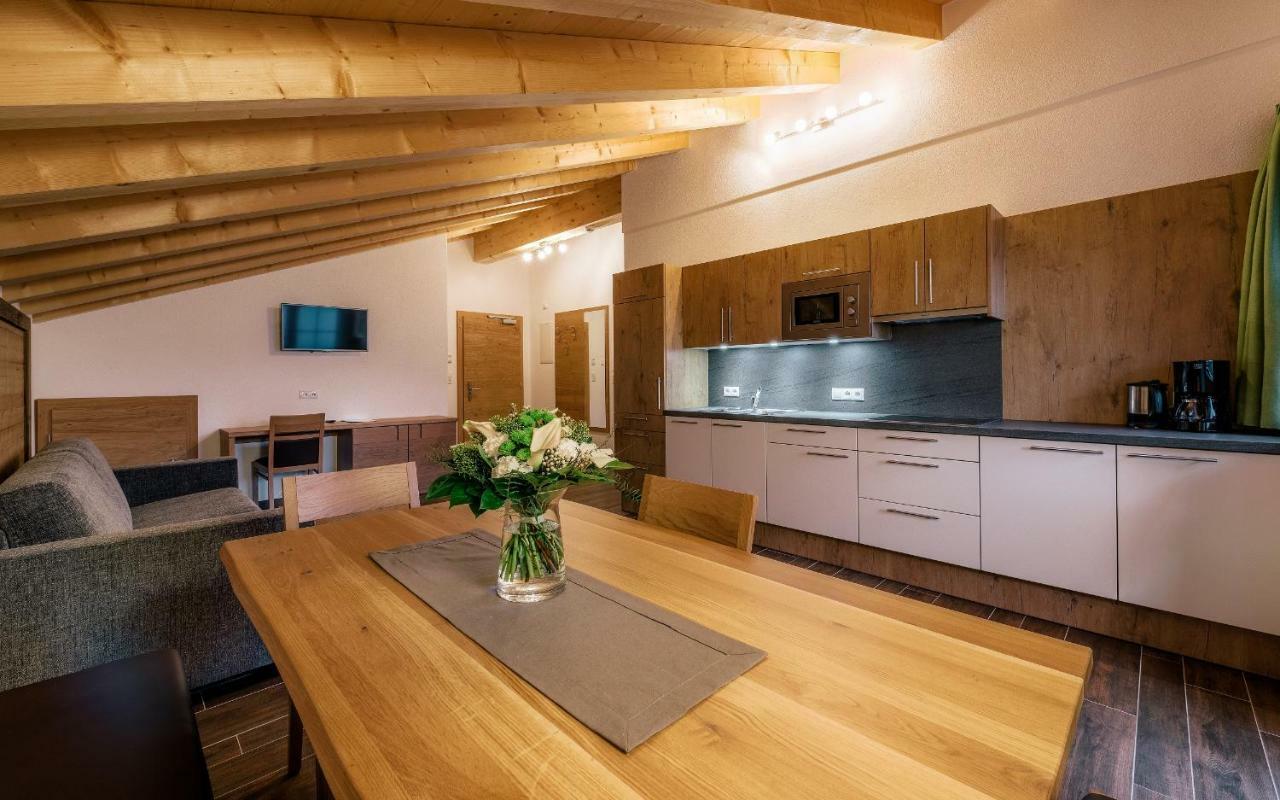 פיס Appartements Alexander מראה חיצוני תמונה