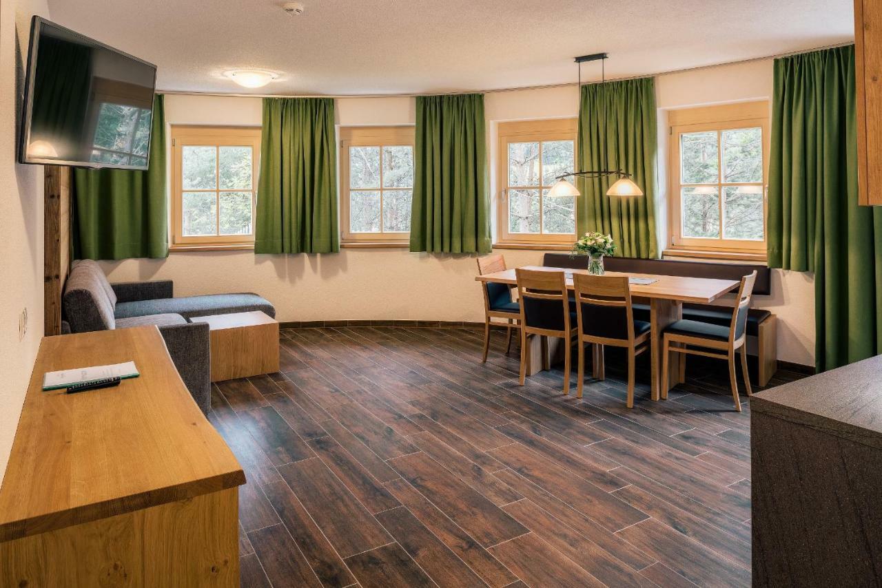 פיס Appartements Alexander מראה חיצוני תמונה